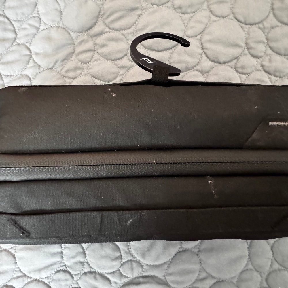 Peak Design Toiletry Travel Bag in Black